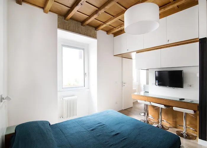 Domenichino Luxury Home